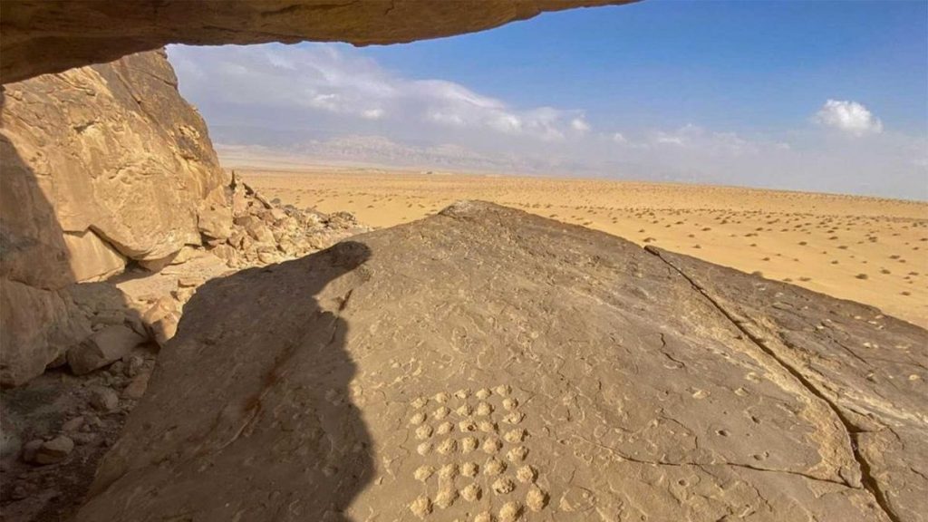 archeologie-en-egypte-des-peintures-rupestres-vieilles-de-plus-de-10-000-ans-dec-actualite-voyages-magazine-tendances-la-revue-1