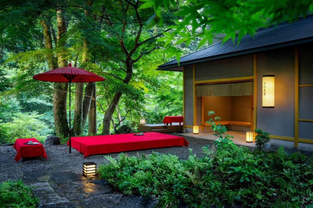 kai-hakone-immersion-dans-lart-du-bain-japonais-actualite-voyages-magazine-tendances-la-revue-1