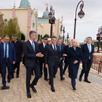 Disneyland Paris Inauguration Disney Adventure World - Emmanuel Macron : 13 milliards d'euros investis de 1992 - Actualités du luxe - actualités sur le luxe - actualité du luxe