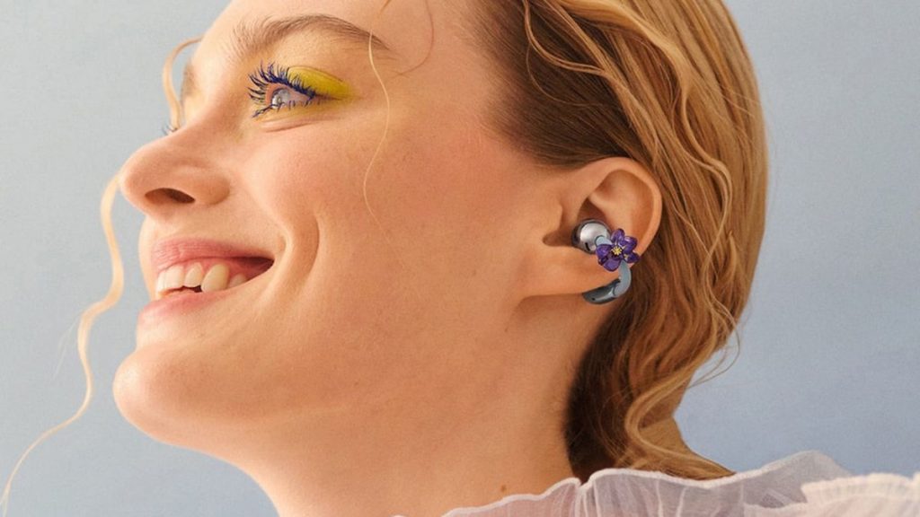 huawei-sassocie-avec-les-nereides-pour-transformer-vos-ecouteurs-en-veritables-b-actualite-voyages-magazine-tendances-la-revue-1