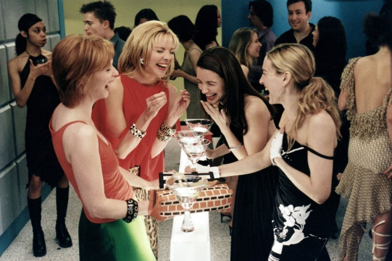 Carrie Bradshaw – Réflexions intemporelles : 14 questionnements qui résonnent encore