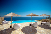 9 villas de rêve à louer dans les îles grecques cet été - Actualités du luxe - actualités sur le luxe - actualité du luxe