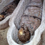 Archéologie: en Égypte, les archéologues découvrent une tombe romaine renfermant des momies aux langues en or - Actualités du luxe - actualités sur le luxe - actualité du luxe