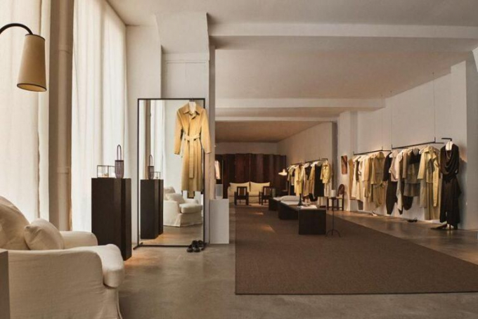 Massimo Dutti: Le pop-up qui fait dialoguer mode, culture et design dans le Marais - Actualités du luxe - actualités sur le luxe - actualité du luxe