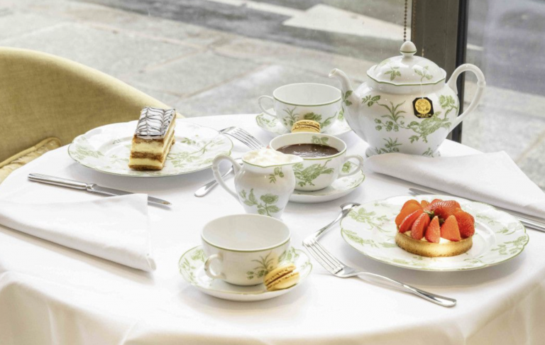 Paris Tea Time – Hôtel Claridge : une pause gourmande près des Champs