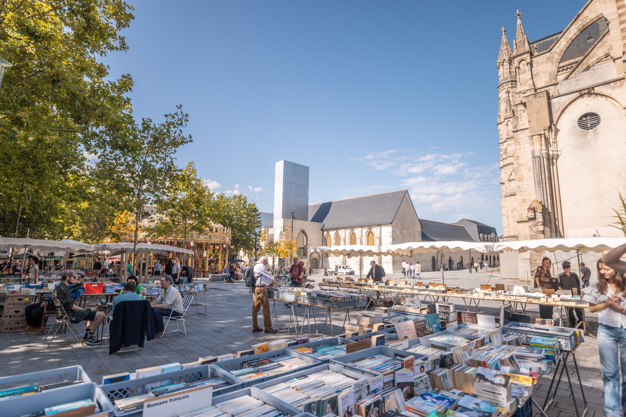 Marché du livre place Sainte-Anne à Rennes