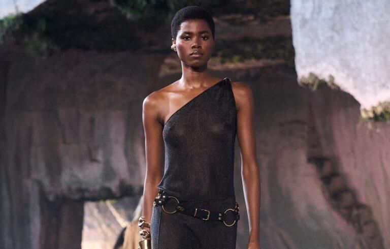 Syracuse - Défilé Pucci Printemps-Été 2026 - Camille Miceli : Ode à l'élégance festive et à la liberté - Actualités du luxe - actualités sur le luxe - actualité du luxe