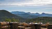 Nichées dans les Cévennes, Les Terrasses de la Borie mêlent restaurant gastronomique, nature sauvage et vues - Actualités du luxe - actualités sur le luxe - actualité du luxe