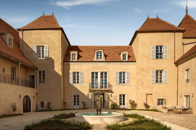Château La Commaraine: la Bourgogne s'offre un 5 étoiles au cœur des vignes - Actualités du luxe - actualités sur le luxe - actualité du luxe