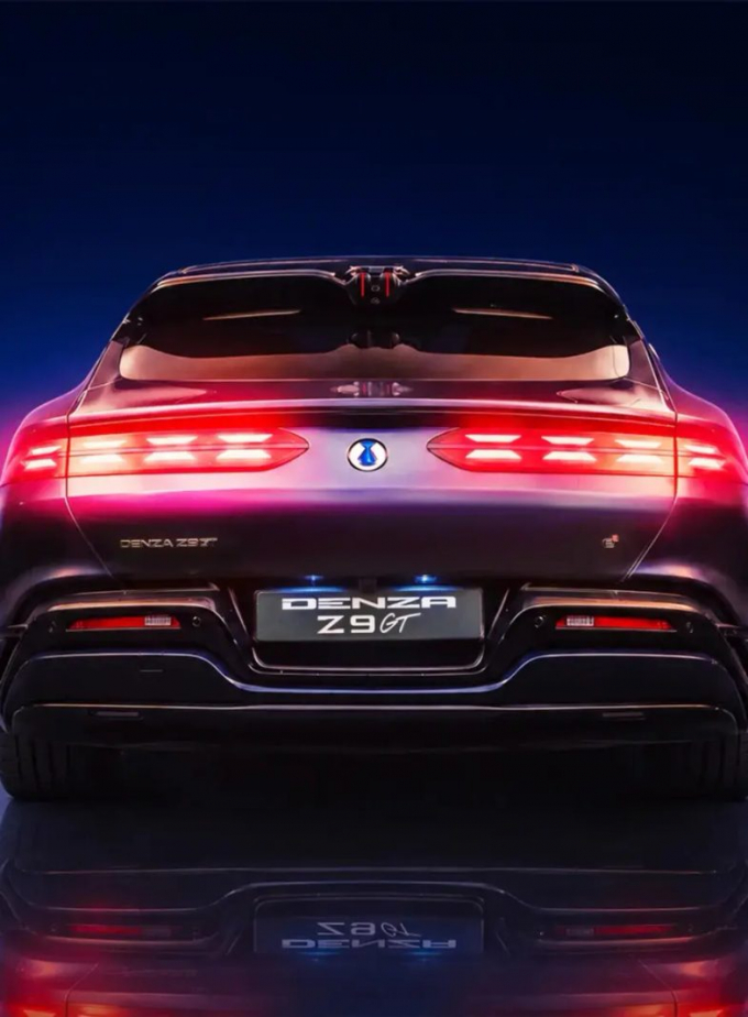 Automobile et luxe: l'ère des collaborations réinventée - La Revue du Luxe