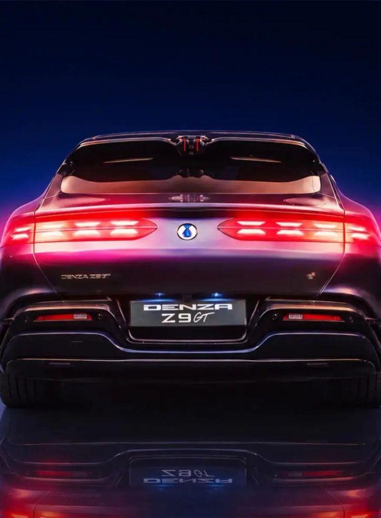 Automobile et luxe: l'ère des collaborations réinventée - La Revue du Luxe