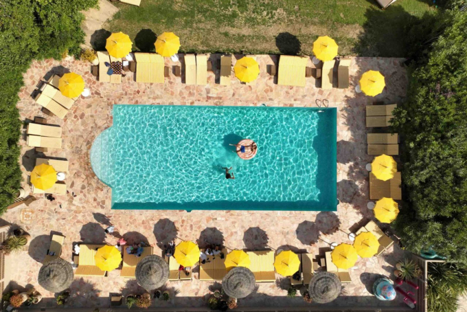 Mandelieu-la-Napoule - Hôtel Casarose : Notre avis sur ce 4 étoiles coloré de la Côte d'Azur - La Revue du Luxe