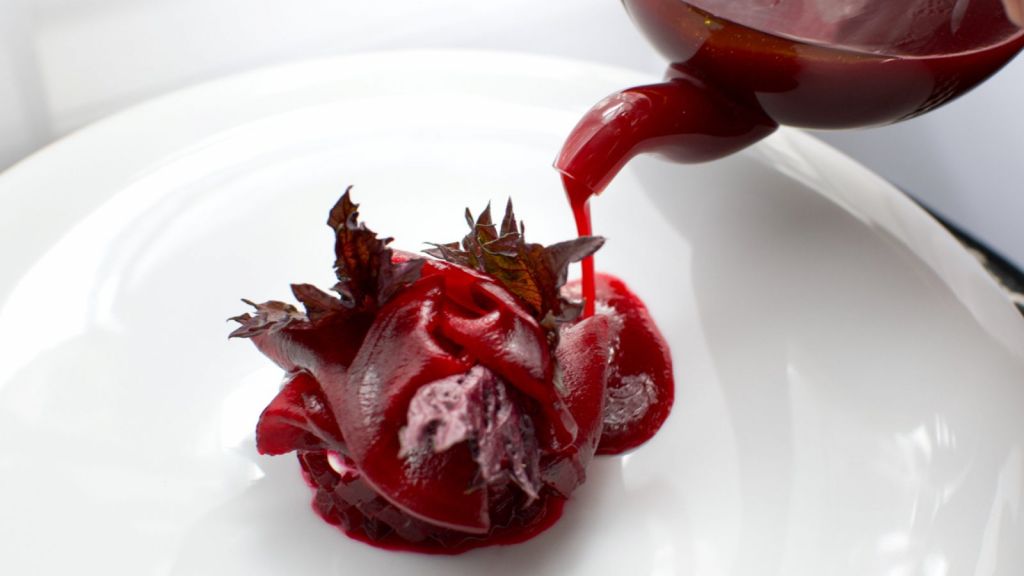 Paris Expériences Gastronomiques - Été 2026 - Le Baudelaire : Trois escales d'exception - La Revue du Luxe
