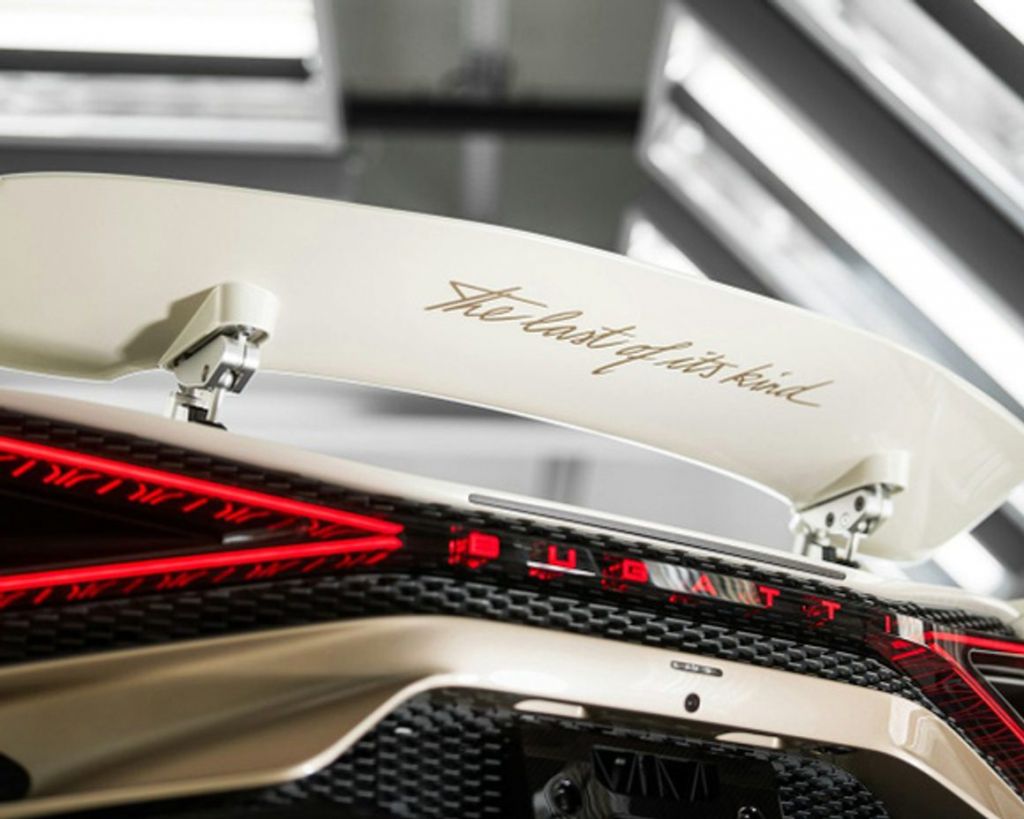 Bugatti W16: la fin d'un moteur mythique de l'automobile - La Revue du Luxe