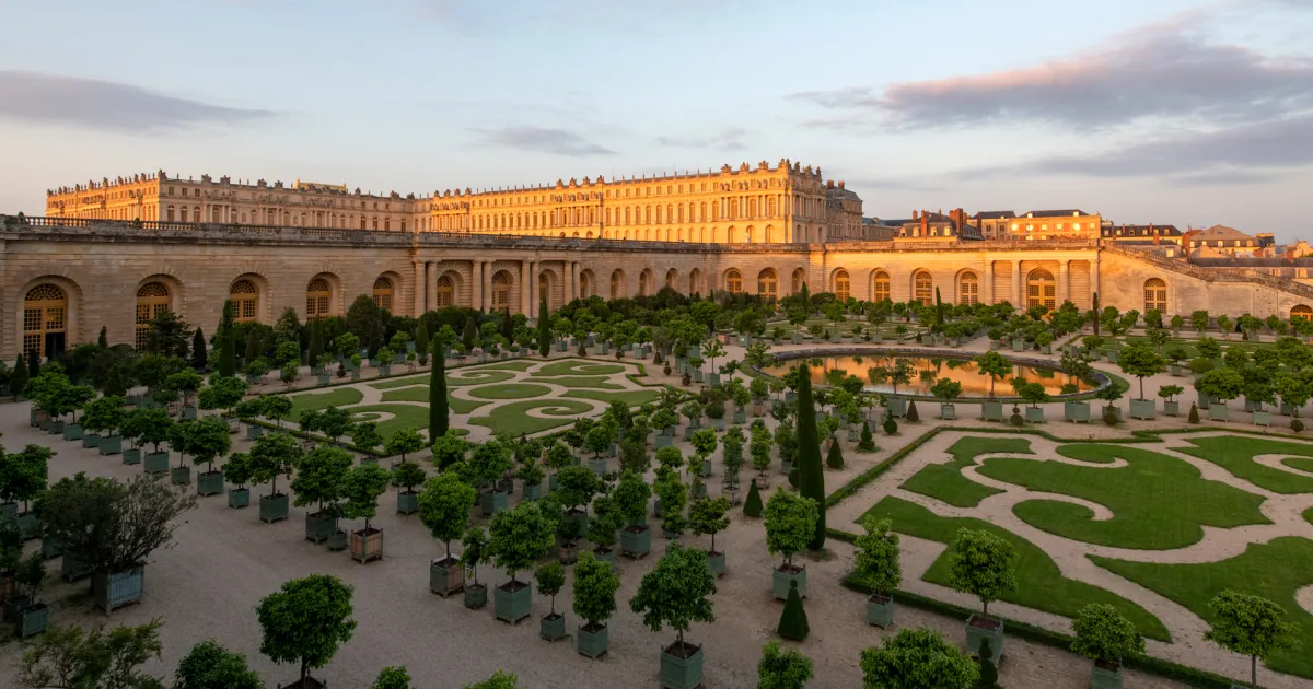Palace Day 2026 : le Château de Versailles célèbre l’histoire des textiles royaux
