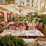 CIRA : une terrasse méditerranéenne cachée aux Champs-Élysées - La Revue du Luxe