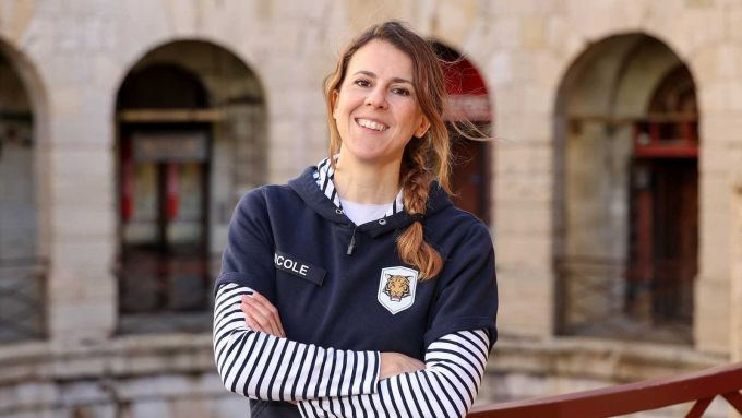 Nicole Ferroni à Fort Boyard: ses confidences sur des frayeurs inédites - La Revue du Luxe