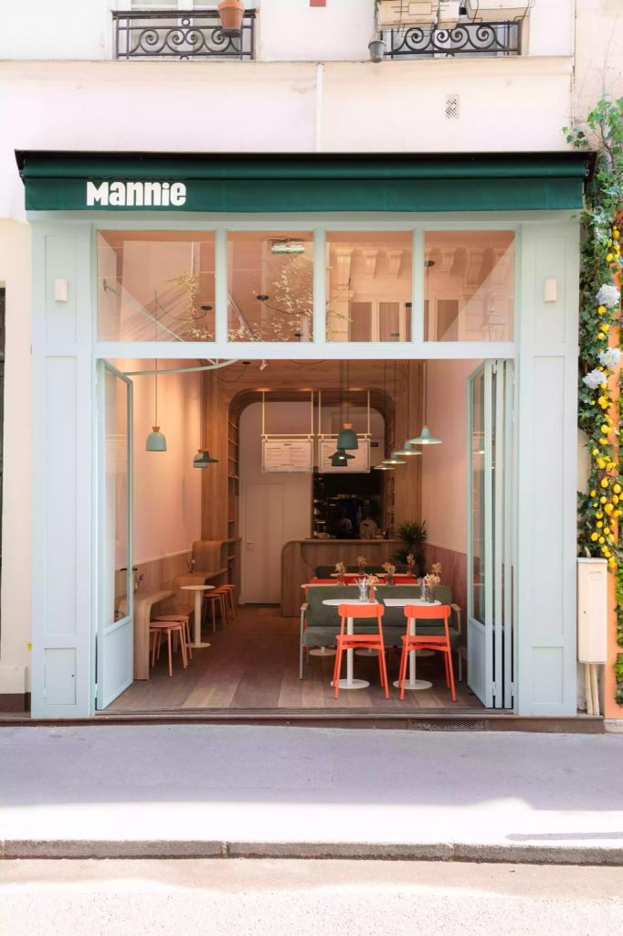 La devanture du restaurant Mannie, rue Coquillière, dans le 1er arrondissement de Paris