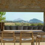 The Romanos à Costa Navarino : l'excellence 5 étoiles en Messénie - La Revue du Luxe