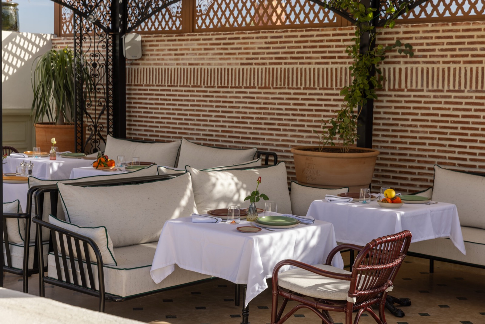 Palais beit al noor marrakech rooftop table