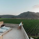 Terrasse en toit du Paradero ouverte sur les champs et les montagnes de Basse-Californie du Sud