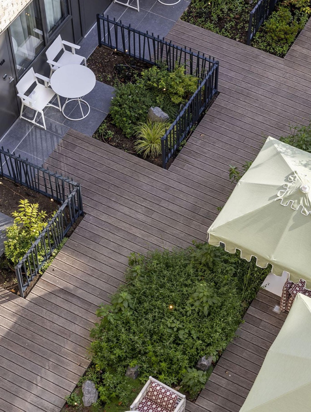 Quinzerie hotel paris 15 jardin plantes aromatiques