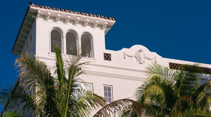 The Vineta Hotel, la facade Mediterranean Revival de l'adresse Oetker a Palm Beach