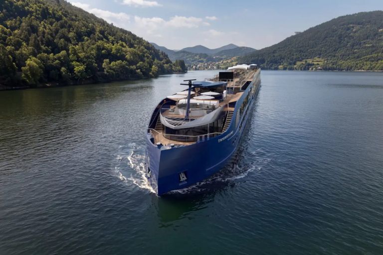 Connect: quand la croisière fluviale de luxe adopte les codes du superyacht