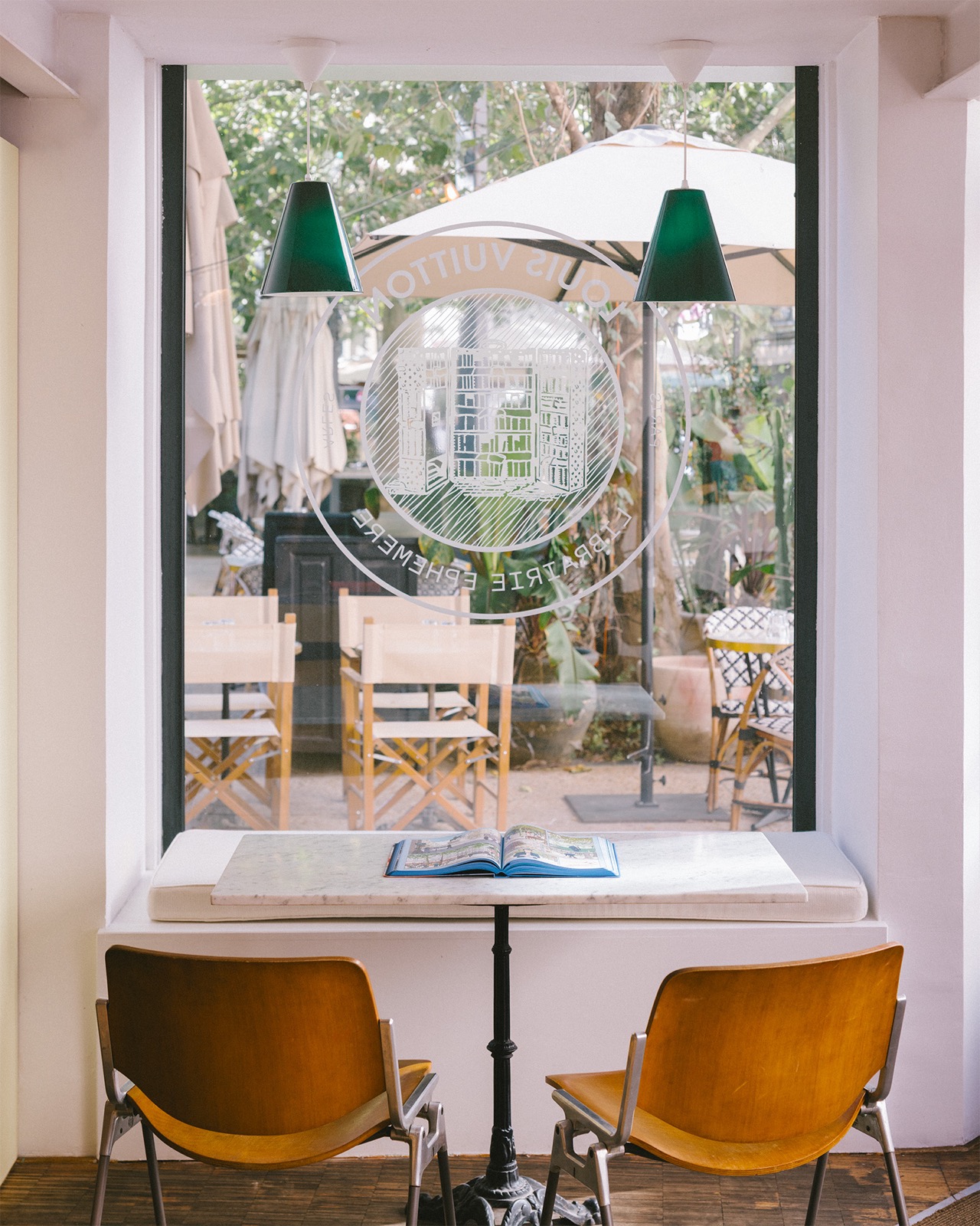 L'ancienne cave à vins transformée en librairie et café éphémères