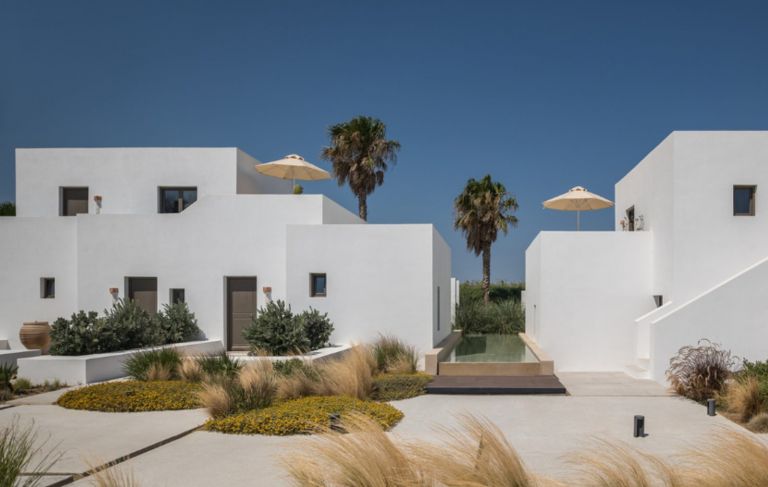 Paros Lancement PHOS – Octobre 2026 – Empiria Group : L&rsquo;éveil des sens sous la lumière des Cyclades