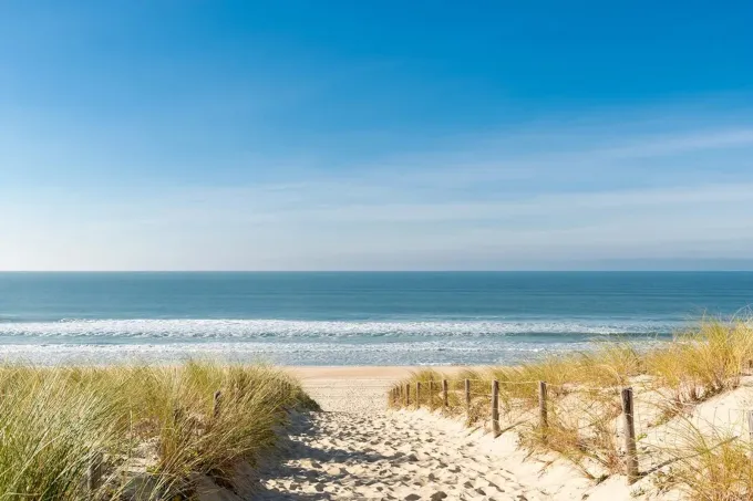8 stations thermales d'exception pour une cure ressourçante en bord de mer - La Revue du Luxe