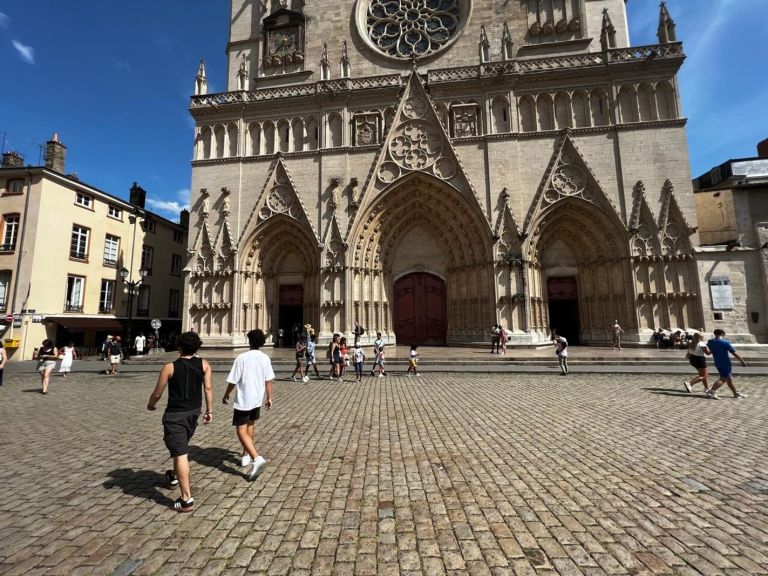 Le nouveau virage ultra-luxe de Lyon : entre palaces, shopping d&rsquo;exception et vols directs