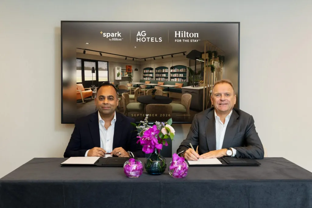 Hilton accélère son expansion au Royaume-Uni avec dix nouveaux hôtels Spark by Hilton - La Revue du Luxe