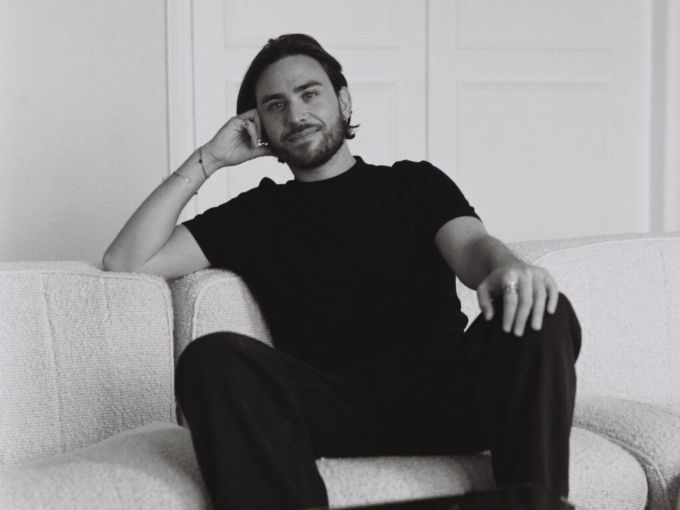Qui est Lucas Bauer, la nouvelle figure de la joaillerie durable et poétique - La Revue du Luxe