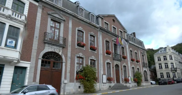 L’avenir de l’hôtel de ville de Spa au cœur des débats patrimoniaux