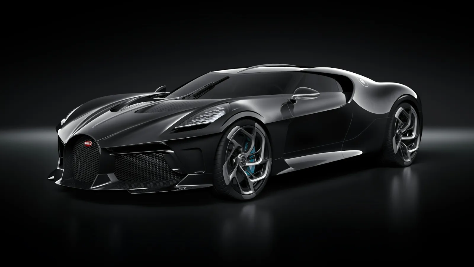 Bugatti La Voiture Noire noire en studio, vue trois-quarts avant