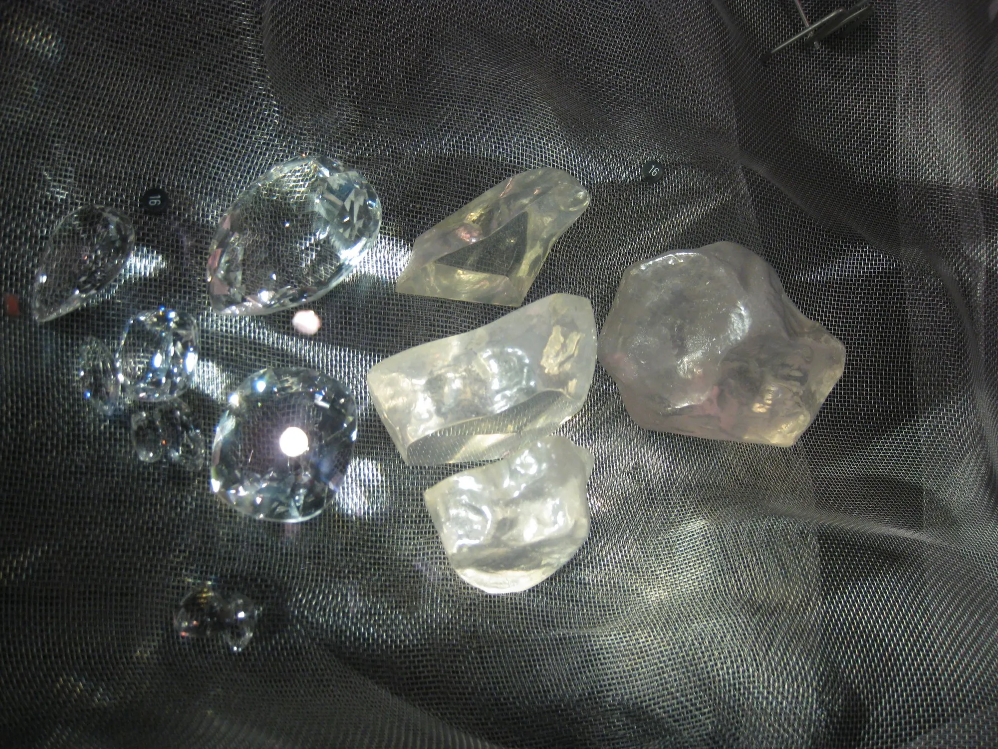 Répliques des pierres taillées dans le diamant Cullinan