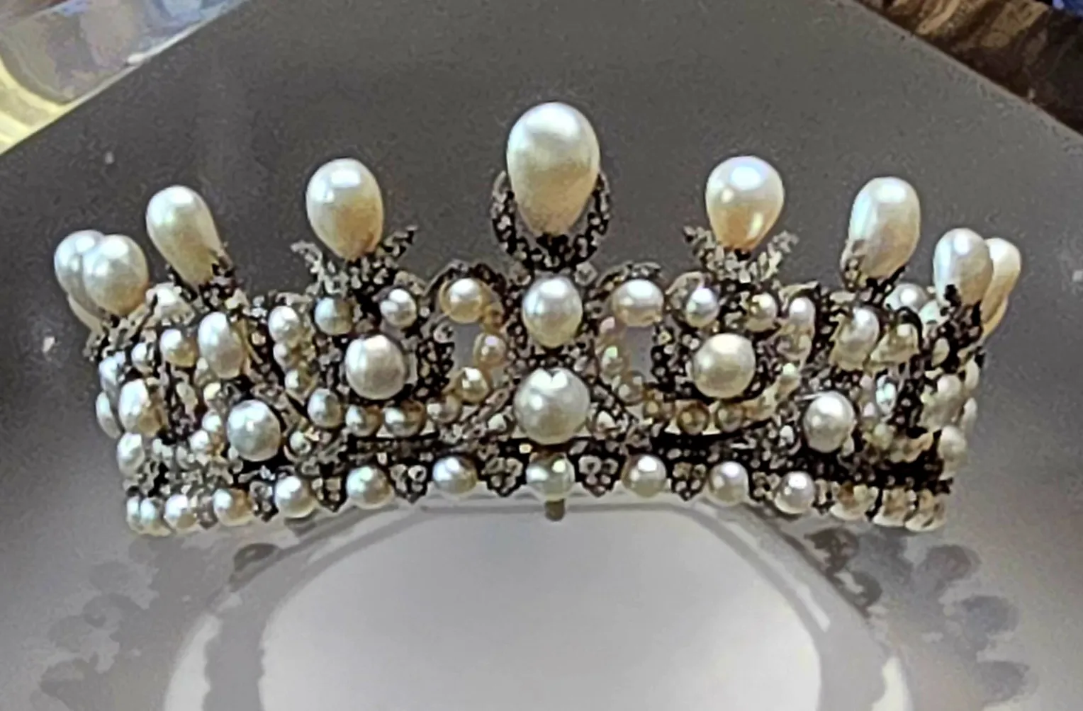 Diadème en perles et diamants de l'impératrice Eugénie, réalisé par Lemonnier en 1853