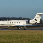 Gulfstream V immatriculé N162JC au roulage sur un aéroport