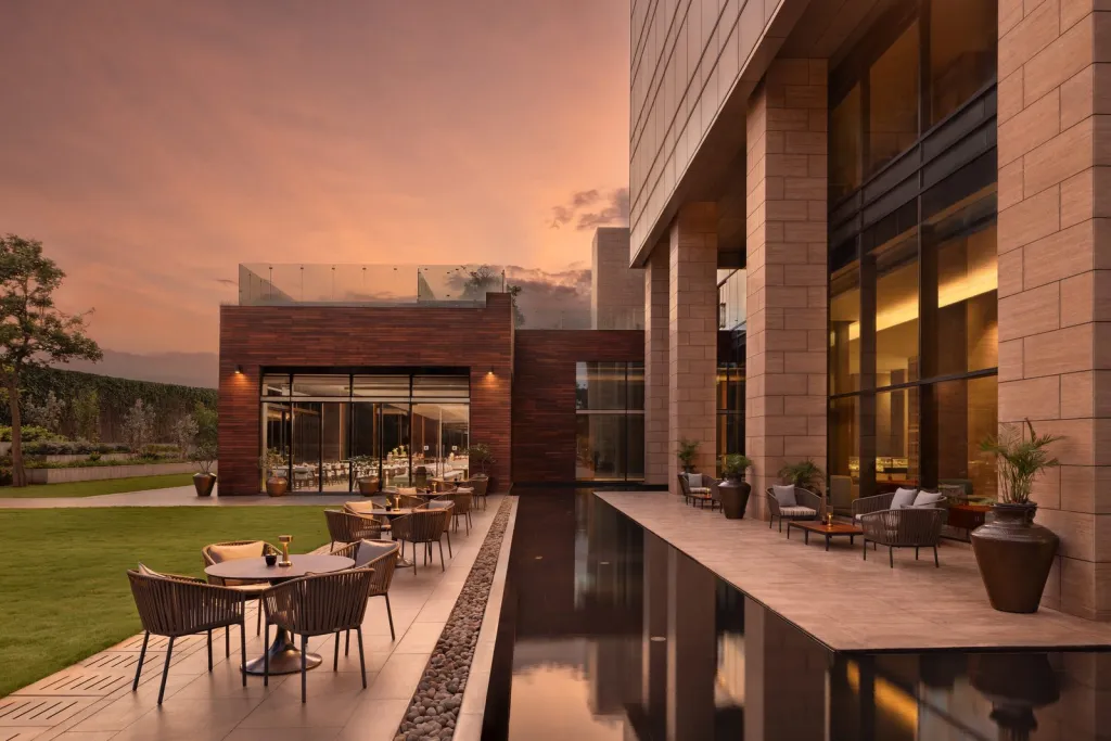 Bengaluru Inauguration - Collection 2025 - LXR Hotels & Resorts : L'excellence hôtelière s'installe en Inde - La Revue du Luxe