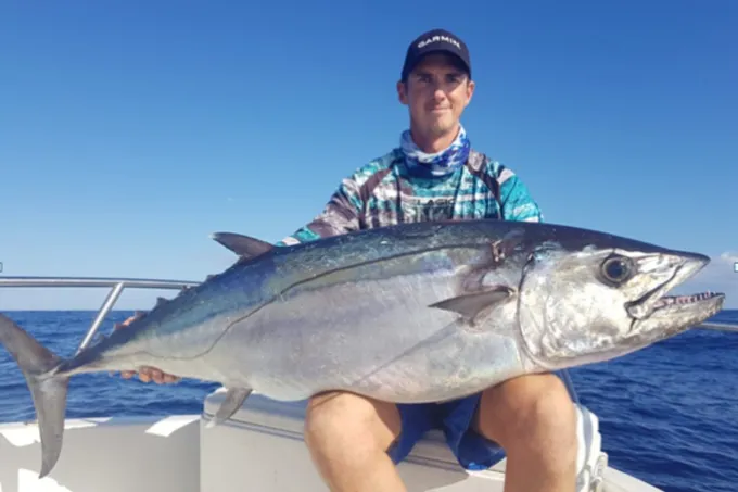Pêche de prestige à La Réunion : sensations fortes au cœur des abysses de l'océan Indien - La Revue du Luxe