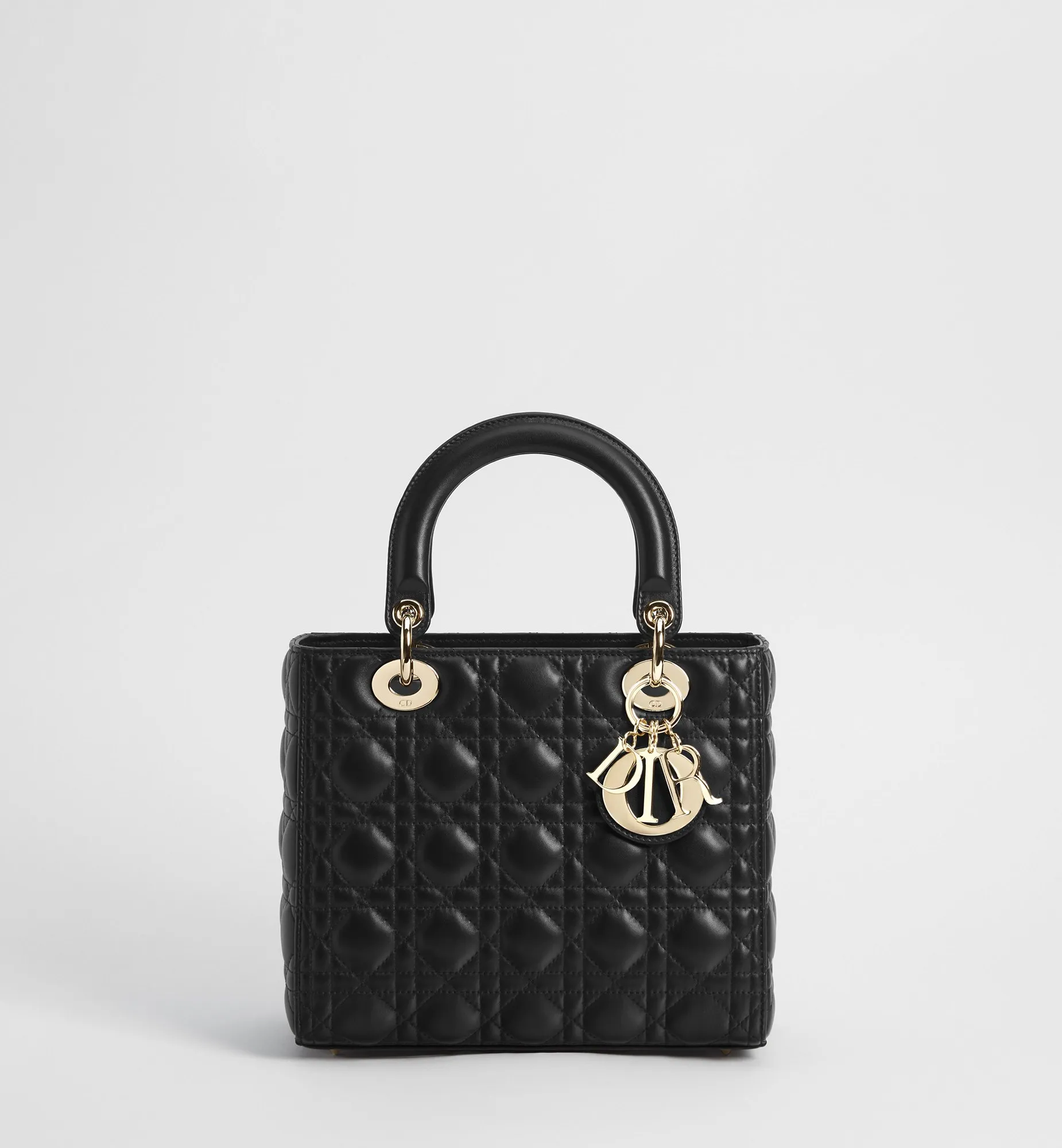 Lady Dior Medium bag in black Cannage lambskin, displayed at 5,900 euros in France