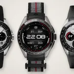 Trois montres connectées TAG Heuer Connected Calibre E5 : 40 mm acier, Running Edition 45 mm titane et 45 mm acier à lunette céramique