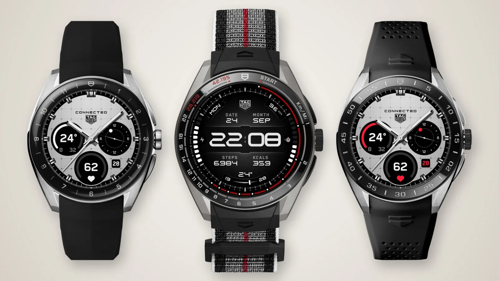 Trois montres connectées TAG Heuer Connected Calibre E5 : 40 mm acier, Running Edition 45 mm titane et 45 mm acier à lunette céramique